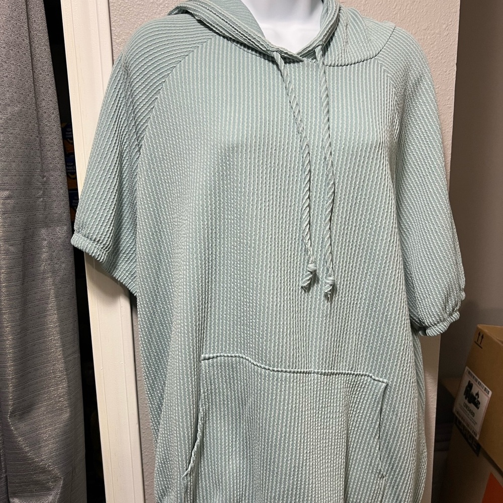Light blue shirt - Picture 3 of 11